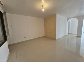 Departamento de 4 habitaciones, Guayaquil · Lindo y Amplio Departamento de Venta en Lomas de Urdesa.