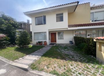 Casa de 3 habitaciones, Quito · Tumbaco en Conjunto Vendo Casa de 2 Pisos y 3d