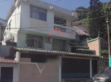 Casa de 5 habitaciones, Guayaquil · Se Vende Casa Rentera Cdla El Paraíso - Av Carlos Julio Arosemena