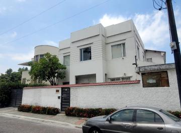 Oficina comercial de 7 habitaciones, Guayaquil · Casa Comercial en Venta Remodelada Oficinas, Galpón - Centenario - Mae. Recalde