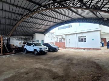 Oficina comercial de 7 habitaciones, Guayaquil · En Venta Edificio Comercial + Oficinas, Galpón + 1 Departamento - Centenario - Mae. Recalde
