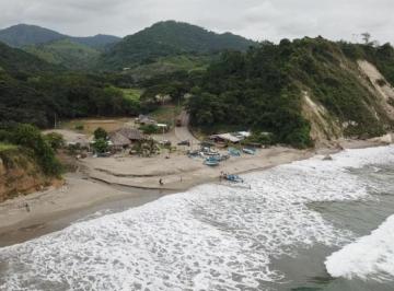 Terreno / Lote · 687m² · Venta Terreno Jama Manabi Junto Balneario Tasaste