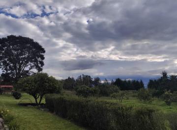Quinta vacacional de 4 habitaciones, Quito · Checa, Vendo Hermosa Propiedad con 14.000 m² Terreno, 600 m² Construcción. Casa con 4 Dorm..