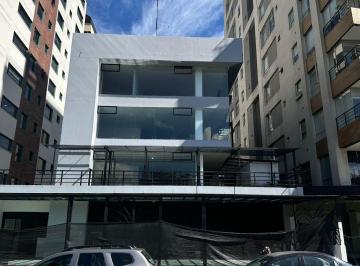 Local comercial · 360m² · Local Comercial en Av Portugal