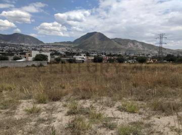 Terreno / Lote · 2300m² · Terreno en Venta 2300 m San Antonio, Urb. Los Viñedos