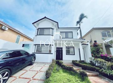 frente · Venta Casa 3 Dorm. - Portal Al Sol - Via a La Costa
