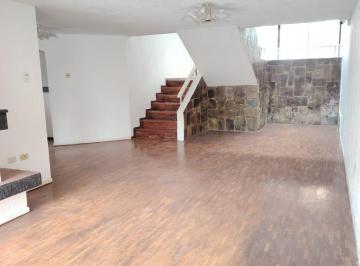Casa de 5 habitaciones, Quito · Vendo Linda Casa Conjunto Privado - Cerca del C. C. El Bosque.