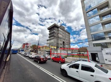 Terreno / Lote de 1 habitación, Quito · Excelente Terreno de Venta Av America con Frente a La Universidad Central