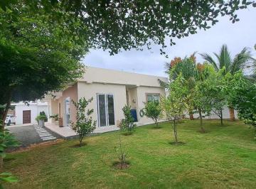 Casa de 3 habitaciones, Manta · Casa Moderna Independiente de Venta en Manta L/f