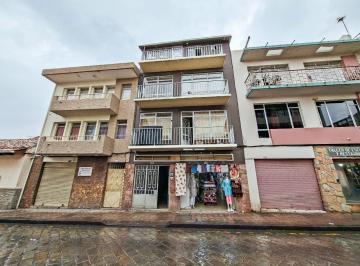 Casa de 6 habitaciones, Cuenca · Casa Comercial en Venta, Centro Histórico, Cuenca