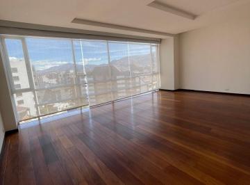 Departamento de 3 habitaciones, Quito · Venta Departamento González Suárez Bellavista