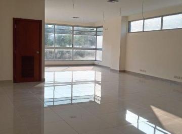 Local comercial · 89m² · En Venta Oficinas con Parqueo, Kennedy (Guayaquil)