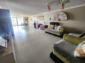 Departamento , Guayaquil · Kennedy Vieja, Vendo Amplio Departamento.