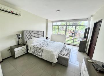 Casa de 4 habitaciones, Guayaquil · Alquilo o Vendo en Belohorizonte, Casa 4 Dorm. Baño Remodelado de Estreno Jacuzzi