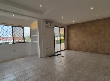 Departamento de 3 habitaciones, Guayaquil · Cerca de La Av Carlos Julio Arosemana, Cerca de La Católica, Estatal, Urdesa