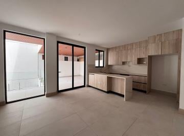 Suite de 1 habitación, Quito · Vendo Suite con Terraza por Estrenar en Cumbayá
