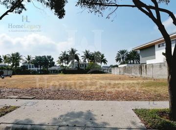 Terreno / Lote · 672m² · Venta de Terreno con Vista Al Lago en Samborondón Am