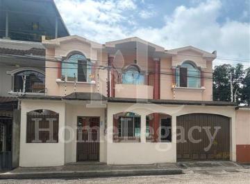 Casa · 280m² · 8 Habitaciones · Venta de Casa Rentera en Ciudadela Urdesa Este - Machala Ad