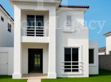 Casa · 151m² · 3 Habitaciones · 2 Estacionamientos · Venta de Casa Esquinera en Proyecto Isla Celeste Ad