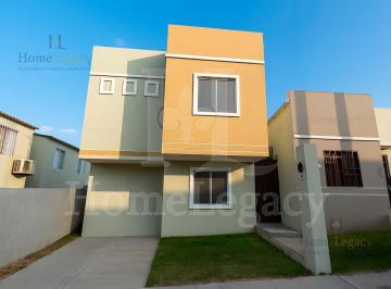 Casa · 73m² · 3 Habitaciones · 2 Estacionamientos · Casa en Venta Vía a La Costa - Urb Paseo del Sol de 3 Habitaciones Ak