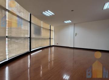 Oficina comercial · 123m² · 2 Estacionamientos · Oficina de Renta/venta 12 de Octubre y Coruña