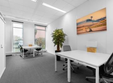 Oficina comercial , Quito · Espacio de Oficina en Renta Para 3 Personas en Quito, Edificio Carolina Millenium