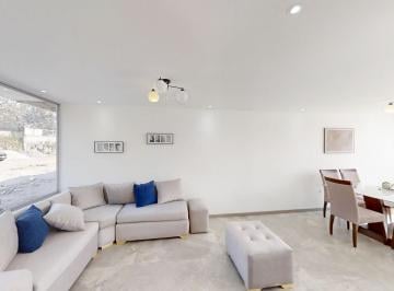 Casa de 3 habitaciones, Quito · Tu Casa Propia con Excelente Iluminación a 5 Minutos del Portal Shopping