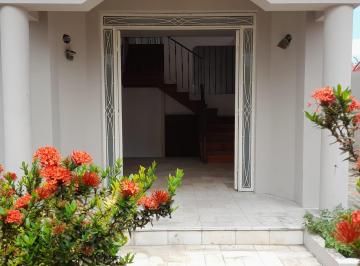 Casa de 5 habitaciones, Guayaquil · Se Vende Amplia Casa en Samanes 6.