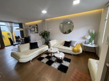 Casa de 3 habitaciones, Quito · Casa de Venta en El Sector La Mitad del Mundo de 98 m Mas Patio Privado