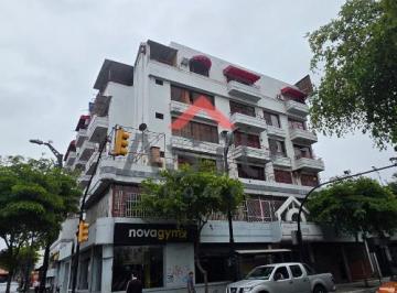 Departamento de 2 habitaciones, Guayaquil · Se Vende Departamento en Edificio Fiesta - Los Ríos y 1ero de Mayo
