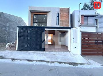Casa de 3 habitaciones, Cuenca · Vendo Casa Moderna en Cuenca – Emov Misicata (Cv3906)