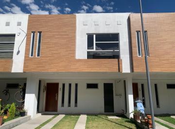 Casa · 113m² · 3 Habitaciones · 2 Estacionamientos · Casa en Venta Llano Grande Vip