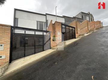 Casa de 3 habitaciones, Cuenca · Vendo Casas Aplica Credito Vip en Cuenca – Sector Racar (Cv3895)