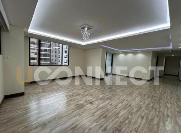 Departamento de 3 habitaciones, Quito · Renta Depto 3 Dorm. c/u con Baño G. Suarez, 2 Parq y Bodega
