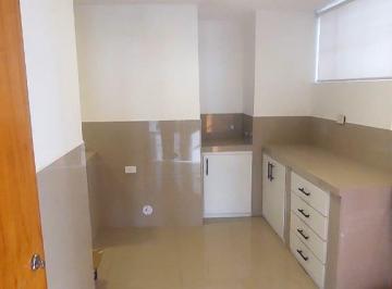 Departamento de 4 habitaciones, Quito · Oficina en Renta, Av Mariana de Jesús, 190 m², Tarraza con 150 m², Garage
