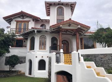 Casa de 3 habitaciones, Quito · Vendo Casa Rústica