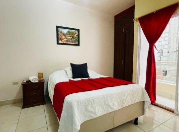 Habitación · 400m² · 16 Habitaciones · 3 Estacionamientos · Hostal con Locales a La Venta Sector Comercial