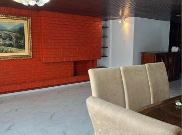 Departamento de 3 habitaciones, Quito · Departamento - en - Venta - 206 m² - en - La - Carolina