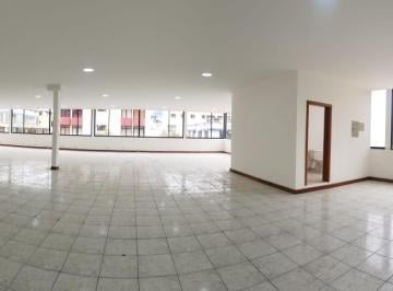 CONOCE NUESTRA OFERTA INMOBILIARIA · Local de 300 m²