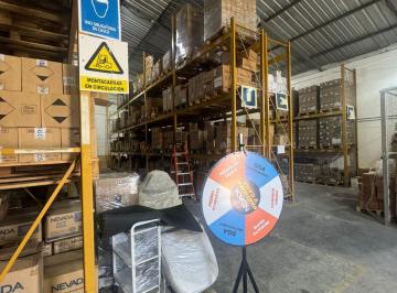 Bodega-Galpón , Quito · En Renta Galpón de 300 m² - Sector Llano Grande