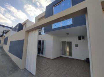 Casa de 3 habitaciones, Manta · Casa de Venta en Manta Dentro de Urbanizacion