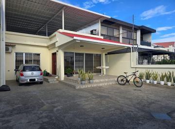 Casa de 3 habitaciones, Manta · Casa de Venta en Manta Zona Sur Malecon G/z