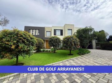 Casa de 4 habitaciones, Quito · Espectacular Casa de Venta en El Club de Golf Arrayanes! Puembo!