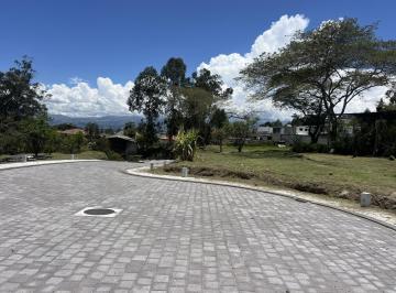 Terreno / Lote · 735m² · Tumbaco - Via Intervalles Terrenos de Venta en Urbanizacion Privada