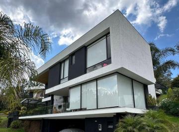 Casa de 4 habitaciones, Quito · Casa de Lujo de Venta en Nayon - Tanda