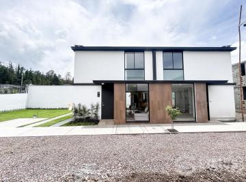 Casa · 80m² · 3 Habitaciones · 2 Estacionamientos · Venta de Casa – Sector Pifo – Cerca del Redondel Vía Papallacta
