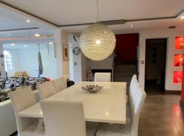Casa de 3 habitaciones, Quito · Casa en Arriendo Urbanización El Condado Lindo Jardín, Moderna
