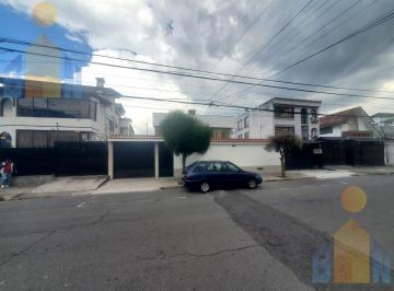 Edificio-Hotel-Fabrica · 326m² · 6 Habitaciones · Edificio Comercial en Centro Norte de Quito Sector Mariana de Jesús