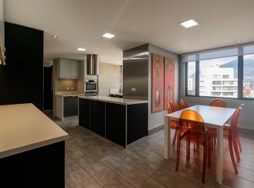 Departamento de 3 habitaciones, Quito · Exclusivo Departamento Amoblado de Arriendo - Nuevo - Vista - Piscina en Venta $335.000