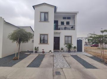 Casa de 4 habitaciones, Guayaquil · Casa de Venta en La Urbanización La Rioja, 4 Dorm..